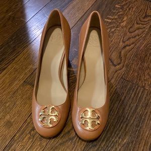 Tory Burch pumps